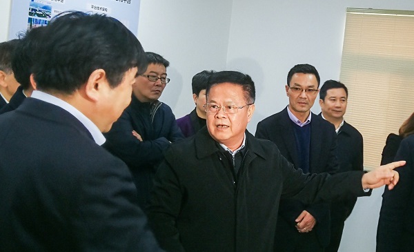 浙江省委副書(shū)記鄭柵潔調(diào)研德清早園筍項(xiàng)目