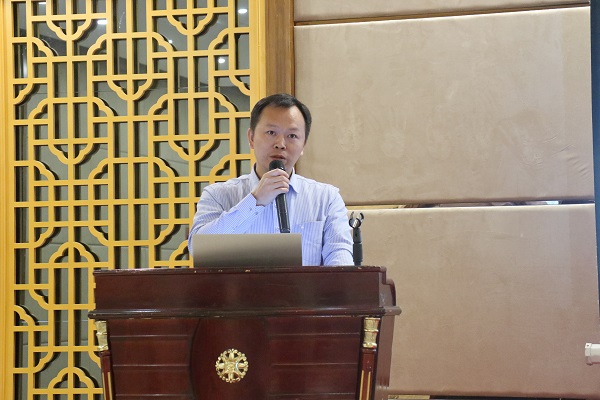 湖南省植保植檢站副站長(zhǎng)譚小平